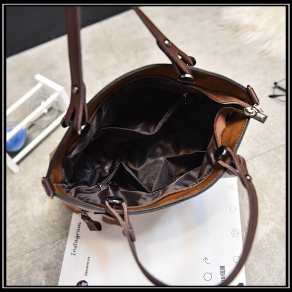 NEW MOONLIGHT Crossbody - Picture 8 of 8